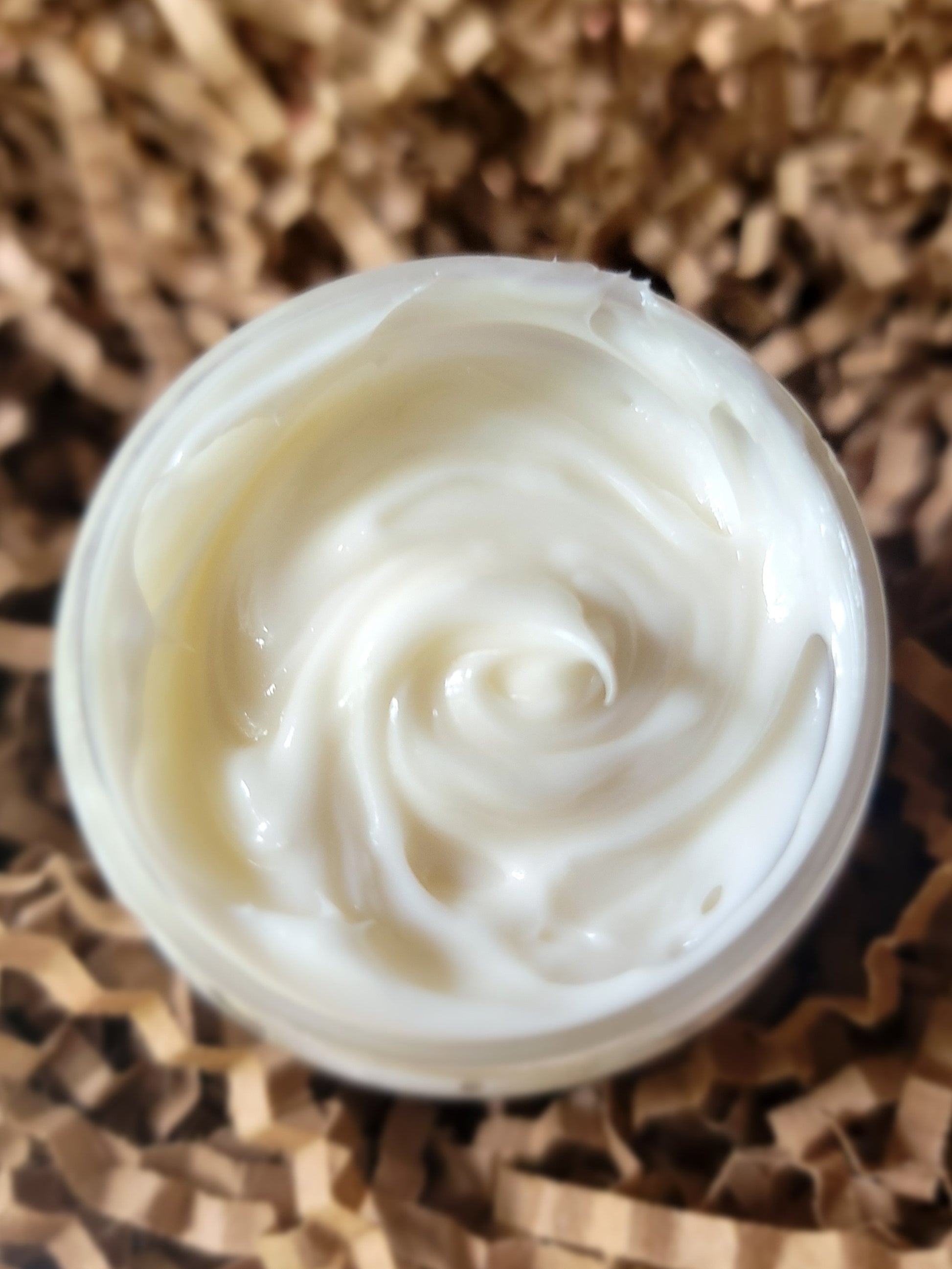 Magnesium Butter made with magnesium chloride, Mango Butter, Golden Jojoba and hempseed oil.